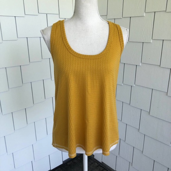 Socialite Women's Mustard Yellow Waffle Knit Scoop Neck Racerback Tank sz S - Picture 3 of 5